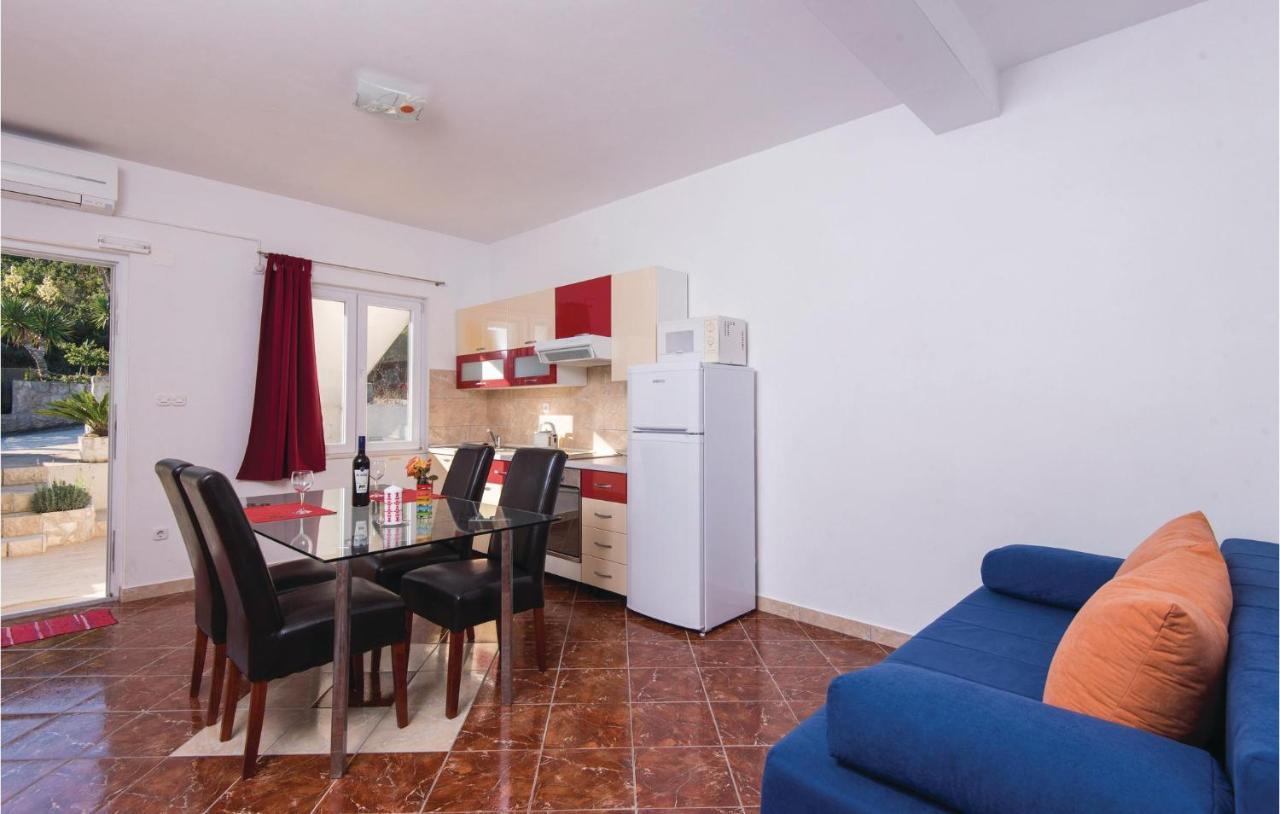 One-Bedroom Apartment in Dubrava Dubrava  Buitenkant foto